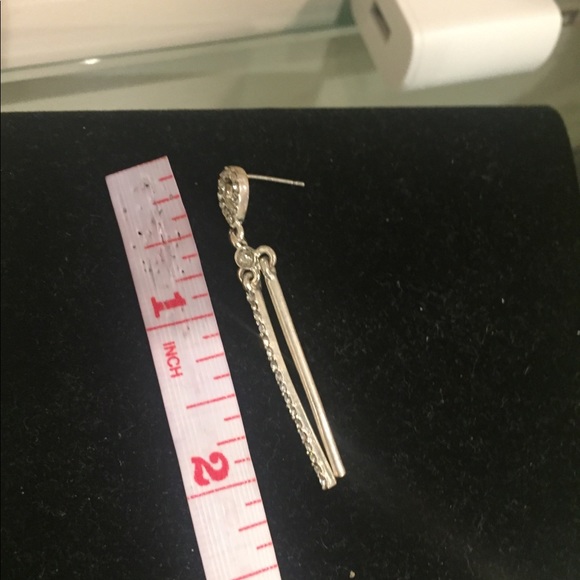 🛍2 for $35🛍 NWT Rhinestone long dangling earrings set in silver tone - Picture 2 of 4